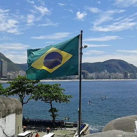 Copacabana Uma Quadra Da Praia Rio de Janeiro Extérieur photo
