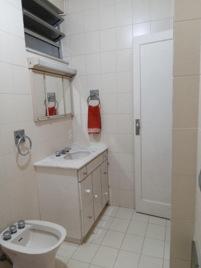 Copacabana Uma Quadra Da Praia Rio de Janeiro Extérieur photo