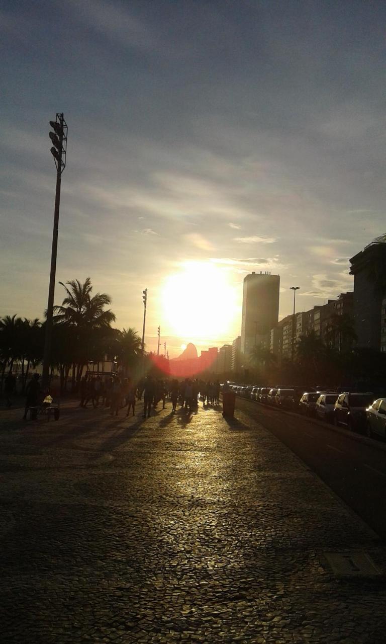 Copacabana Uma Quadra Da Praia Rio de Janeiro Extérieur photo